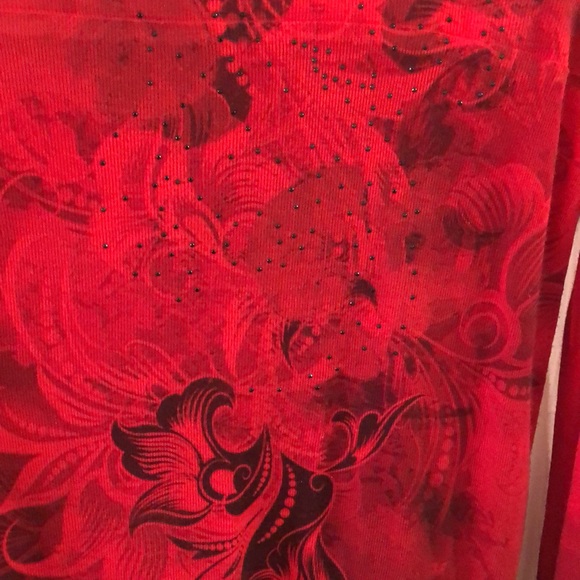 Gorgeous Beaded🥳HP🥳Flowered Top - Picture 2 of 7